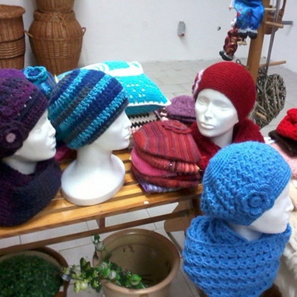 Pletené čepice, pletené šály